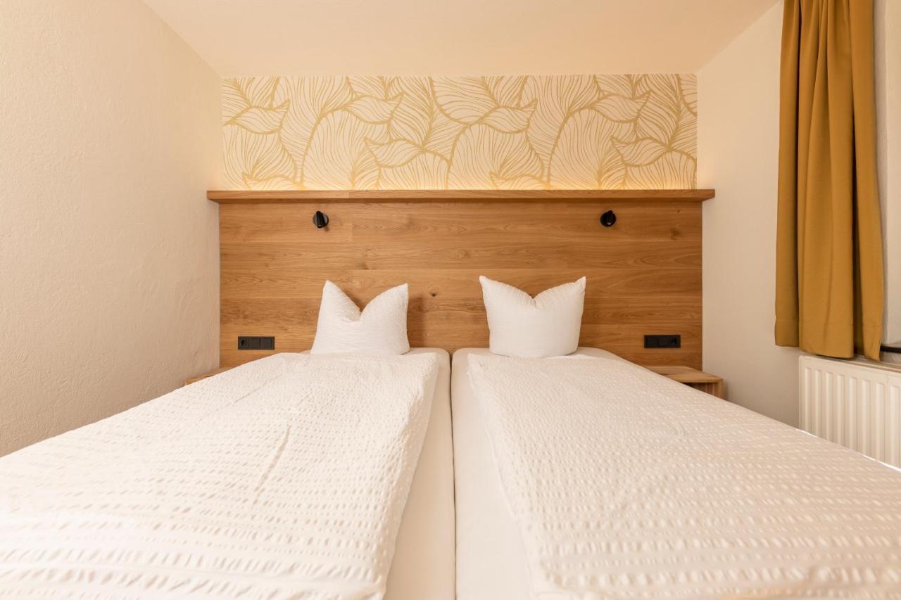 Pension Gulla - Ferienhaus Appartements B&B Neustift im Stubaital Exterior foto