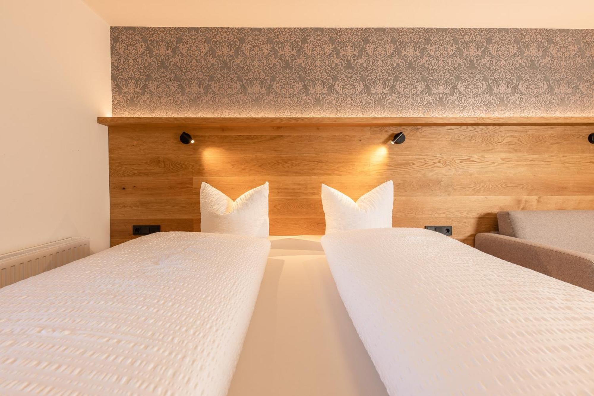 Pension Gulla - Ferienhaus Appartements B&B Neustift im Stubaital Exterior foto
